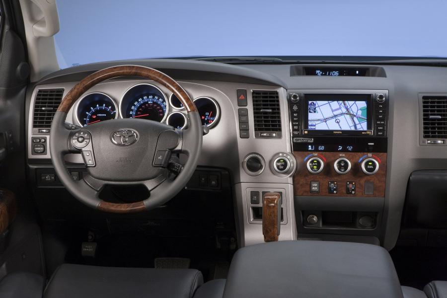  Toyota Tundra CrewMax Platinum Package 2010 года  (фото 4 из 32)